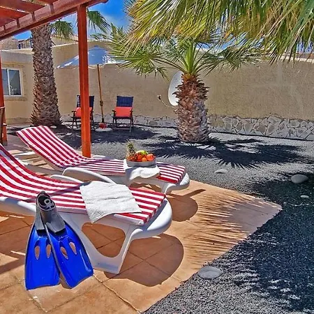 Casa Oasis - - Garten - Meerblick בית נופש לה פארד